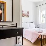 펜션 Glyna House