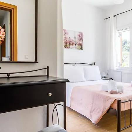 Holiday home Glyna House